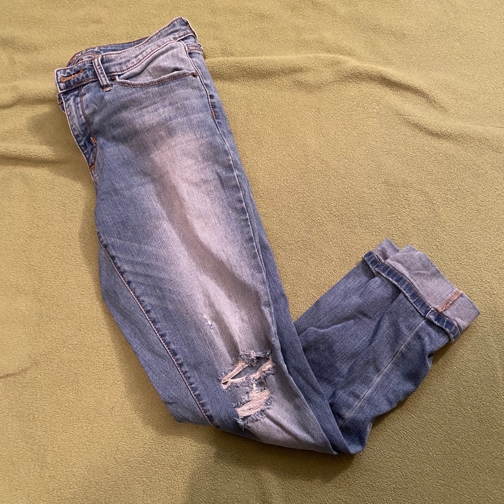 Universal Thread distressed jeans